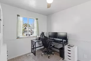 2144 E 3000 N, Layton, UT 84040 - Photo 25