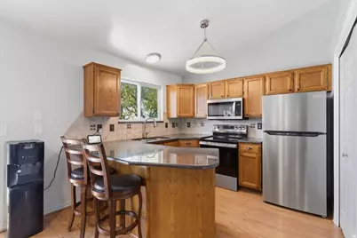 2144 E 3000 N, Layton, UT 84040 - Photo 13