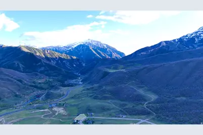 9157 S Juniper Dr #A21, Heber City, UT 84032 - Photo 5