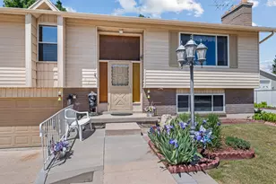867 E 7905 S, Sandy, UT 84094 - Photo 3