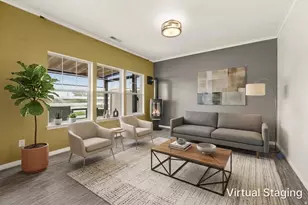 819 W Jordan Oaks Ct, Sandy, UT 84070 - Photo 1