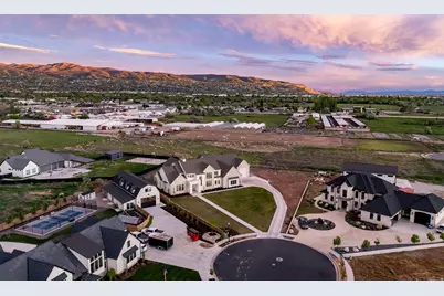 156 Hammersmith Cir, West Bountiful, UT 84087 - Photo 49
