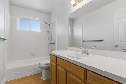 104 W 525 N, Layton, UT 84041 - Photo 13