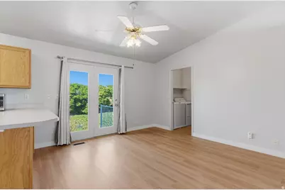 104 W 525 N, Layton, UT 84041 - Photo 11