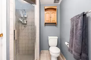4646 S Quail Park Dr E, Salt Lake City, UT 84117 - Photo 11