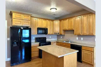 829 W 350 N, Tremonton, UT 84337 - Photo 3