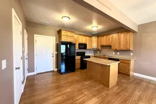 829 W 350 N, Tremonton, UT 84337 - Photo 5