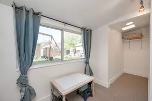 2457 E 2100 S, Salt Lake City, UT 84109 - Photo 17