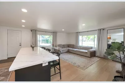2457 E 2100 S, Salt Lake City, UT 84109 - Photo 7