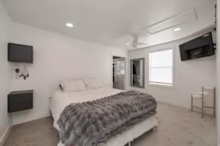 2457 E 2100 S, Salt Lake City, UT 84109 - Photo 13