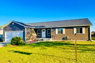 212 E 500 S, Blanding, UT 84511 - Photo 3