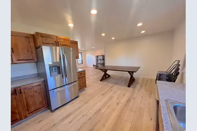 212 E 500 S, Blanding, UT 84511 - Photo 13