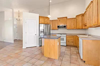 5763 S Stone Bluff Way W, Kearns, UT 84118 - Photo 13