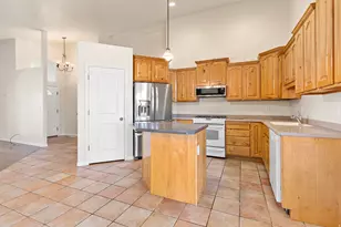 5763 S Stone Bluff Way W, Kearns, UT 84118 - Photo 13