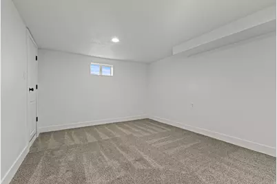 2101 W 3900 S, Roy, UT 84067 - Photo 27
