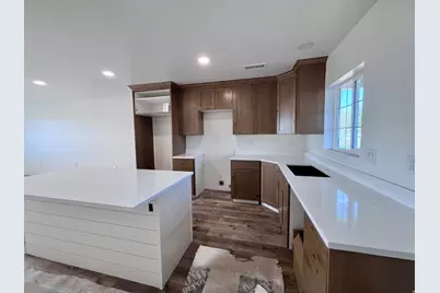 70 N 400 W, Fillmore, UT 84631 - Photo 7