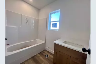 70 N 400 W, Fillmore, UT 84631 - Photo 21
