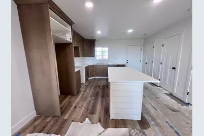 70 N 400 W, Fillmore, UT 84631 - Photo 3
