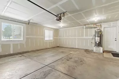 61 W 1570 N, Tooele, UT 84074 - Photo 21