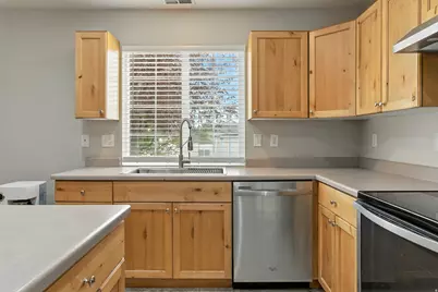 61 W 1570 N, Tooele, UT 84074 - Photo 7