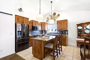 955 W 25 N, Clearfield, UT 84015 - Photo 5