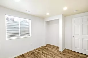 955 W 25 N, Clearfield, UT 84015 - Photo 27