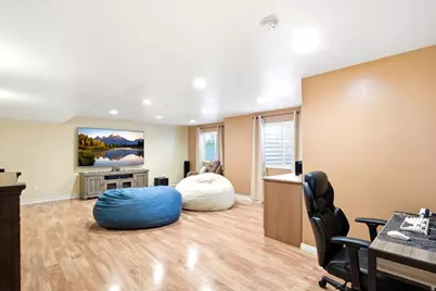 955 W 25 N, Clearfield, UT 84015 - Photo 23