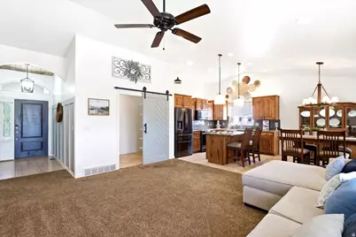 955 W 25 N, Clearfield, UT 84015 - Photo 11