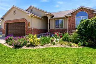 955 W 25 N, Clearfield, UT 84015 - Photo 1