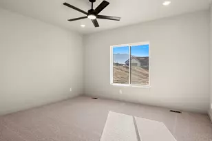 1130 E 245 N, Hyde Park, UT 84318 - Photo 21