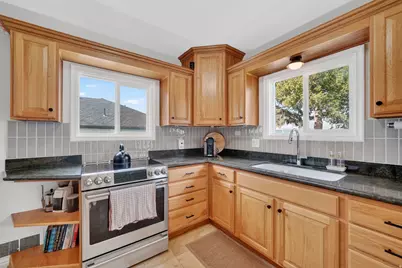 920 S 2200 E, Salt Lake City, UT 84108 - Photo 23