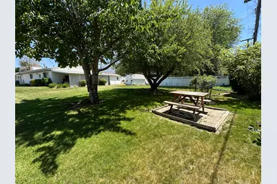 367 Hawthorne Dr, Layton, UT 84041 - Photo 29