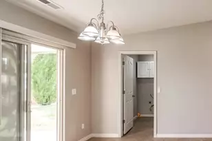 2226 E Crimson Cir, Saint George, UT 84790 - Photo 9