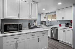 274 Galahad St, North Salt Lake, UT 84054 - Photo 9