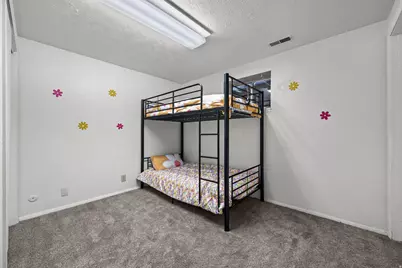1075 N 200 E, Lehi, UT 84043 - Photo 23