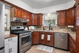 1075 N 200 E, Lehi, UT 84043 - Photo 11
