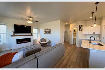 4368 W Hemsley Ln, Herriman, UT 84096 - Photo 7