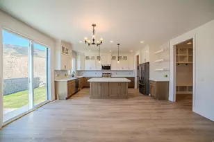 379 W Autumn Creek Dr S, Saratoga Springs, UT 84045 - Photo 7