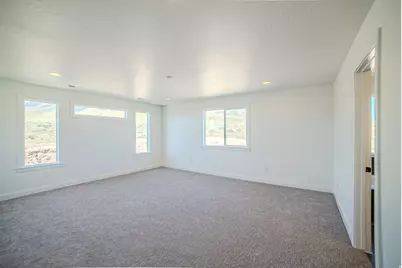 379 W Autumn Creek Dr S, Saratoga Springs, UT 84045 - Photo 17