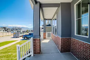 379 W Autumn Creek Dr S, Saratoga Springs, UT 84045 - Photo 35