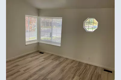 1110 E 1100 N, Layton, UT 84040 - Photo 7