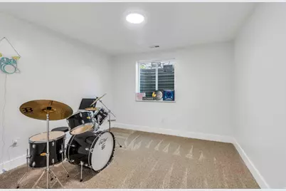 6362 W 10500 N, Highland, UT 84003 - Photo 33