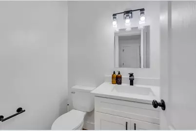 6362 W 10500 N, Highland, UT 84003 - Photo 17