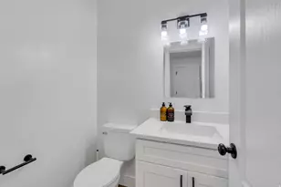 6362 W 10500 N, Highland, UT 84003 - Photo 17