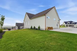 1310 E 300 S, Smithfield, UT 84335 - Photo 55