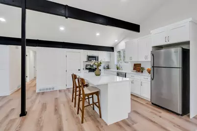 5324 S Robinwood Cir, Taylorsville, UT 84129 - Photo 7