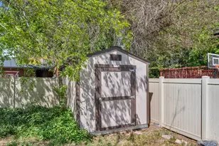 5324 S Robinwood Cir, Taylorsville, UT 84129 - Photo 21