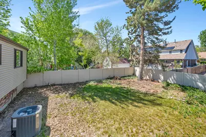 5324 S Robinwood Cir, Taylorsville, UT 84129 - Photo 19