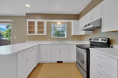 390 E 1200 N, Logan, UT 84341 - Photo 5