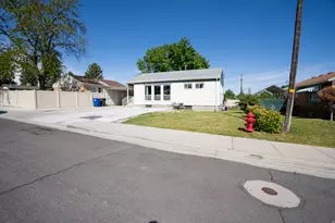 452 W 5300 S, Washington Terrace, UT 84405 - Photo 3